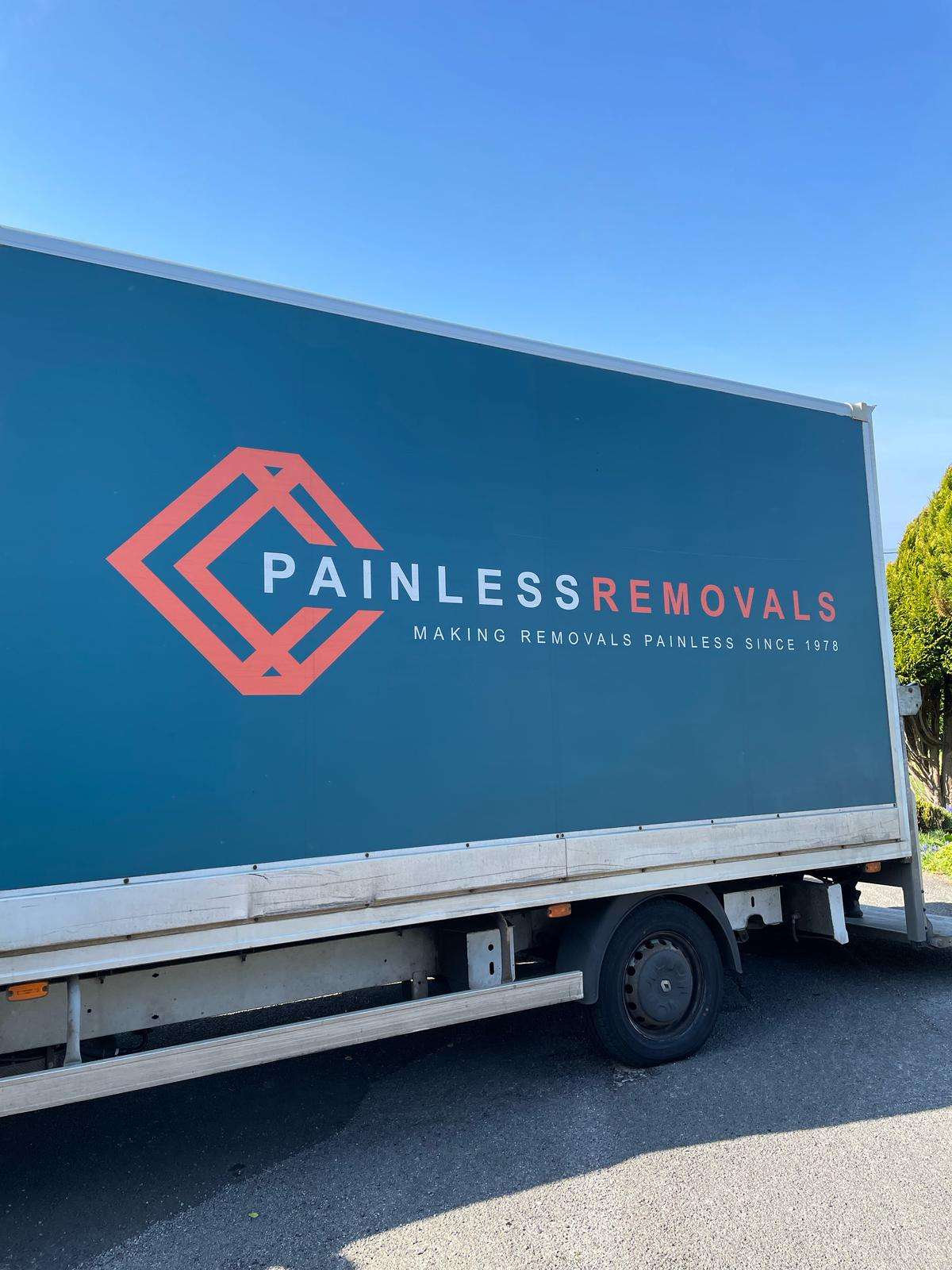 Painless Removals team navigating a tight residential street during a Totterdown removal