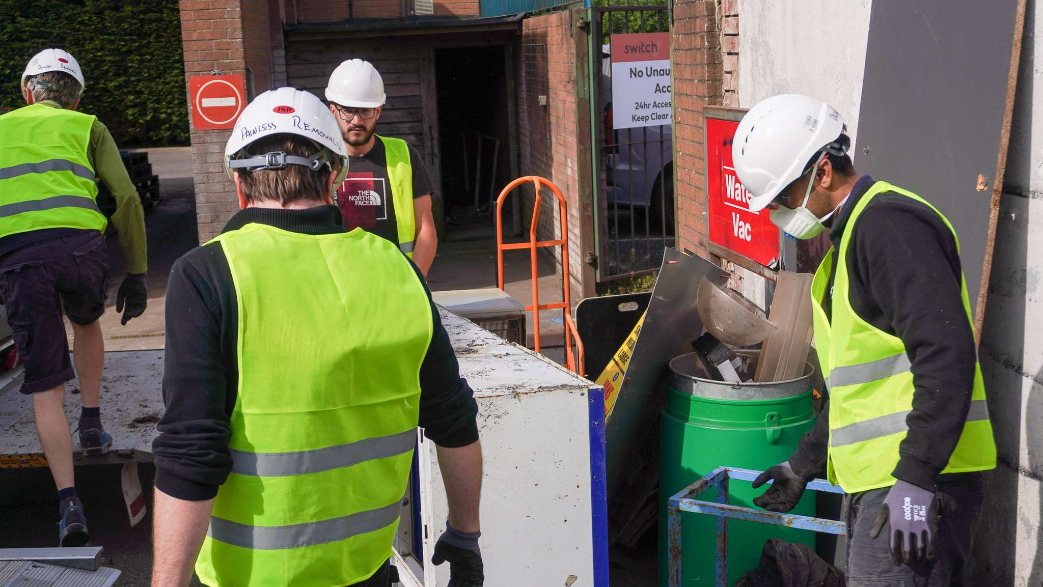Professional house clearance team ready to help in Bristol